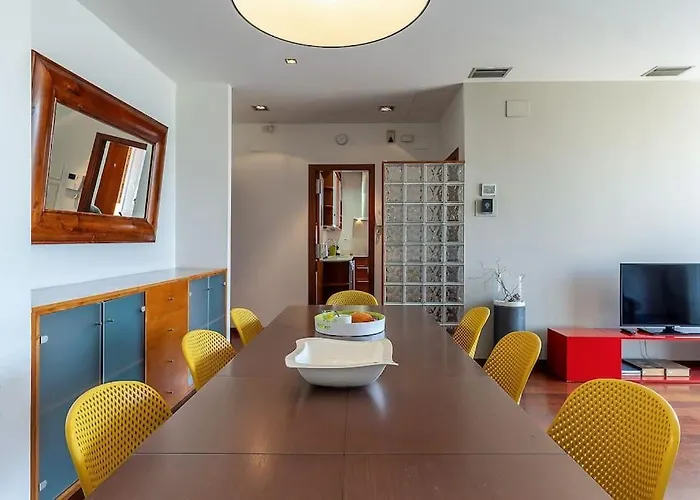 Canela Homes Atic